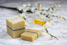 Load image into Gallery viewer, Meet Me in Paris